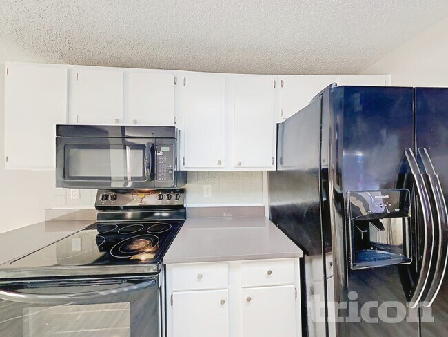 Foto del edificio - 8323 Kapplewood Ct