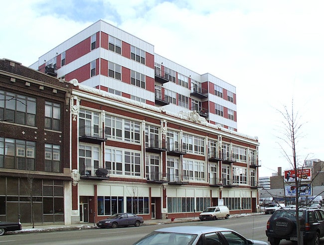 Alternate view of 1631 S Michigan Ave - Tandem Lofts