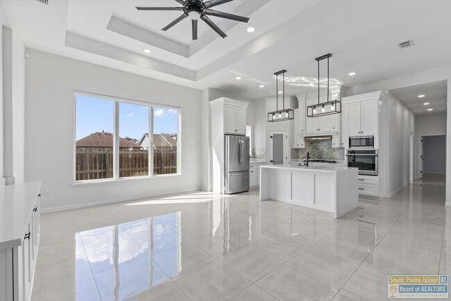 Foto del edificio - 7401 Hana Dr