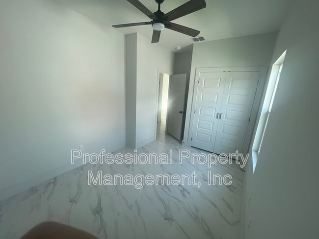 Foto del edificio - 2813 Bravo Rd