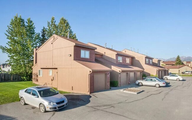 Building Photo - 10270 Jamestown Dr