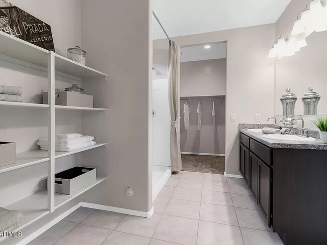 Foto del edificio - 24660 Barley Rd