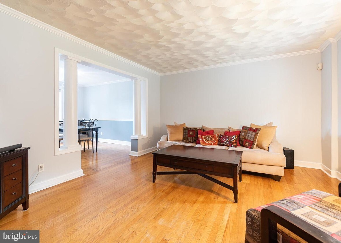 Foto principal - 819 Wicklow Rd