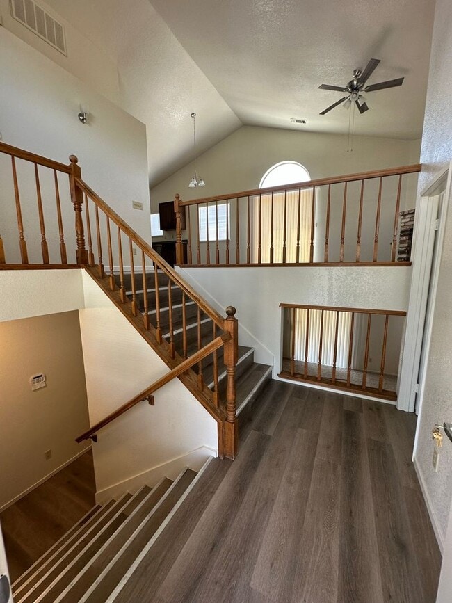 Building Photo - 6043 Willow Song Ct
