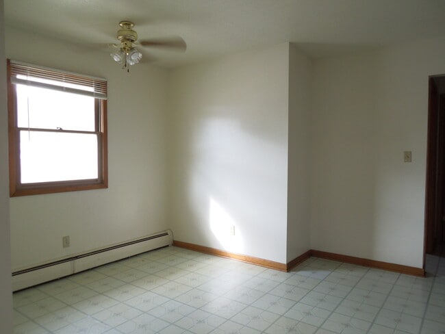 Building Photo - 227 Plymouth St