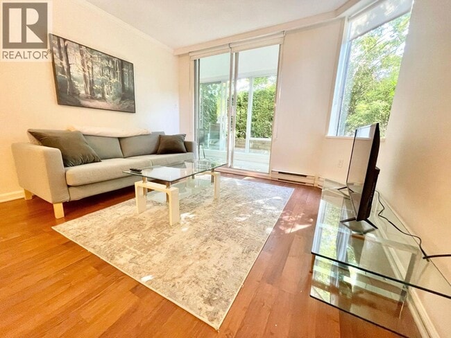 Building Photo - 2020 Highbury St