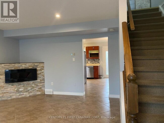 Building Photo - 50 Chapman Ct