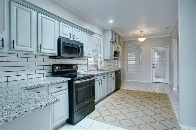 Building Photo - 302 Winston Ct