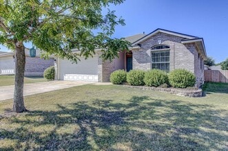Building Photo - 1111 Whitley Dr