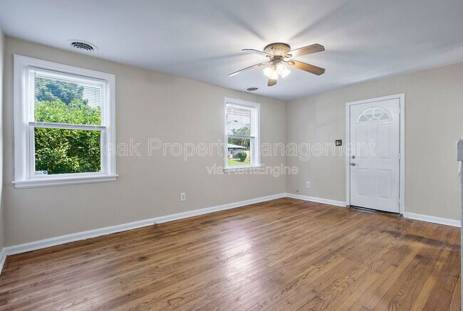 Building Photo - 3408 Missouri Ave