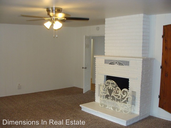 Foto del edificio - 4 br, 2 bath House - 701 W. Chase Avenue