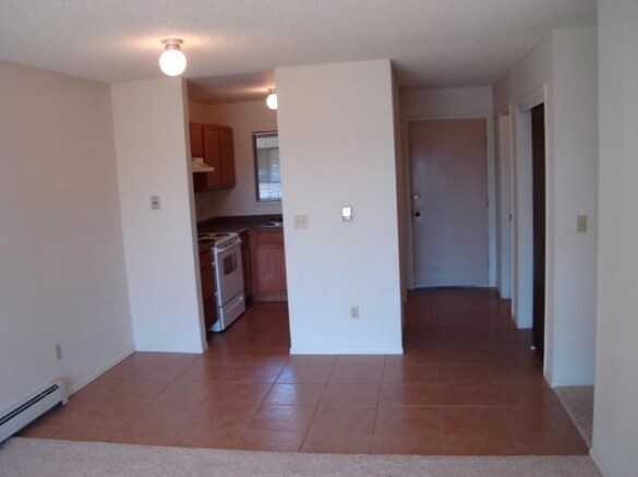 Dining Area - North Star Apartments
