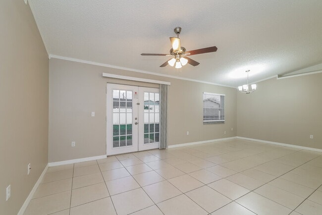 Building Photo - 248 Grifford Dr