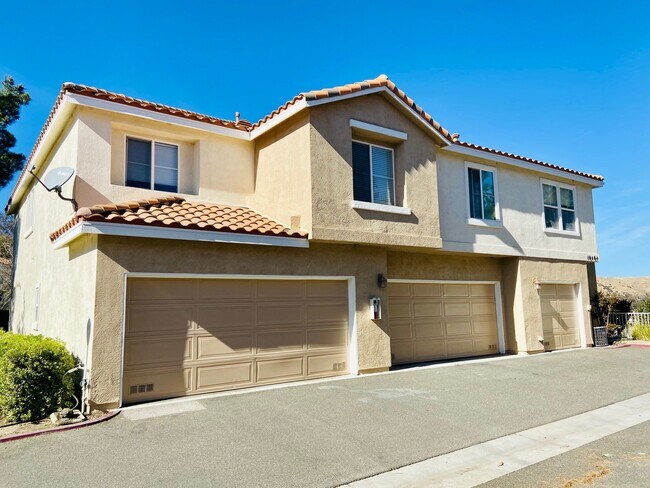 Building Photo - 18004 Flynn Dr