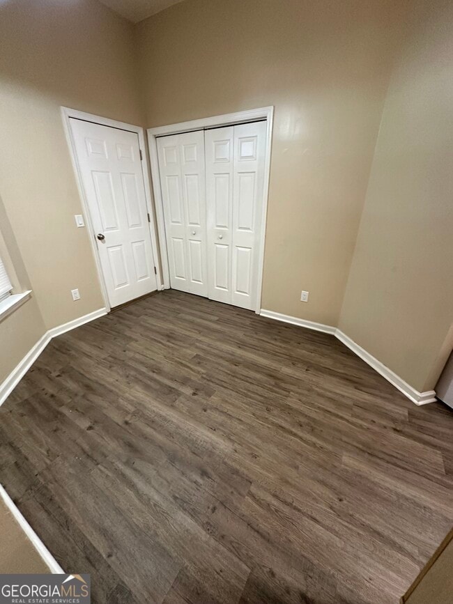 Building Photo - 104 St Helena Ct