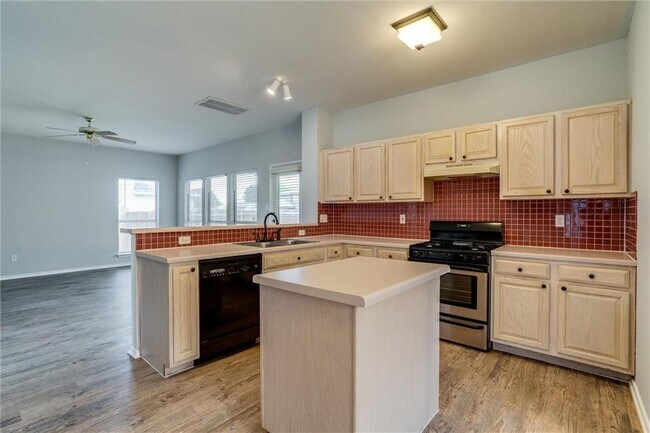 Building Photo - 1102 Black Locust Drive West