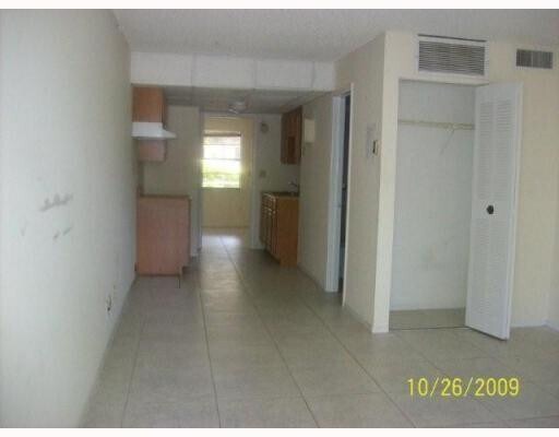 Foto del edificio - 8604 NW 35th St
