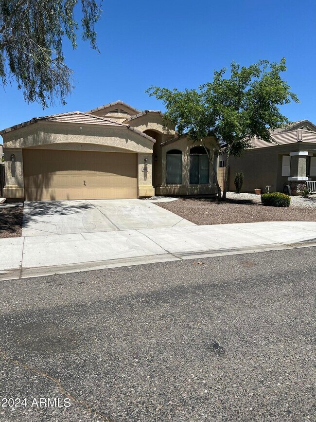 Building Photo - 9880 W Salter Dr
