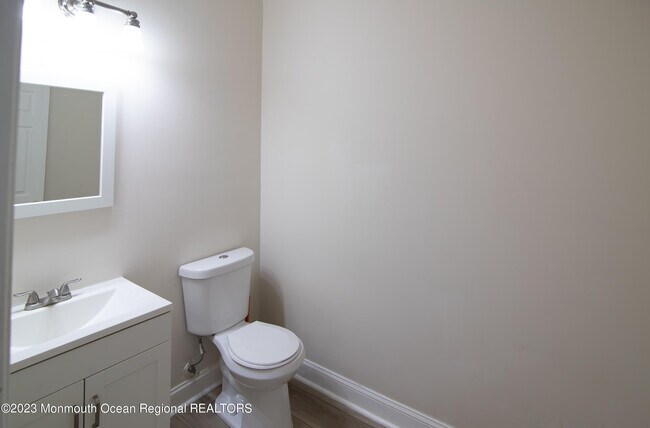 Foto del edificio - 30 Brookfield Dr