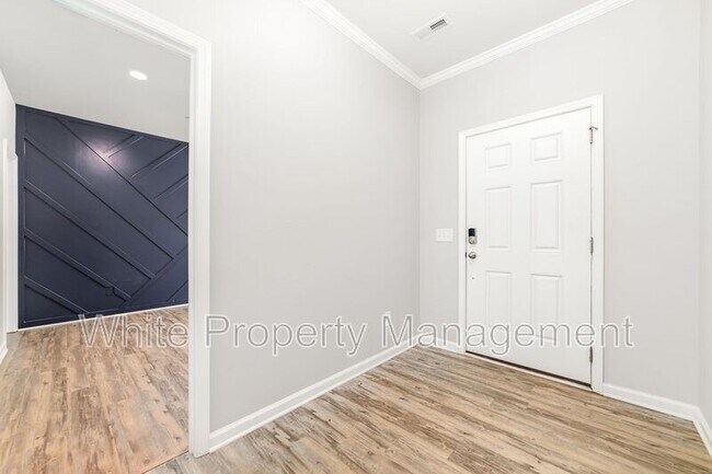 Photo - 757 Garrett Green Way House