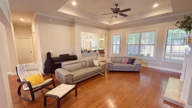 Building Photo - 9260 Marston Way