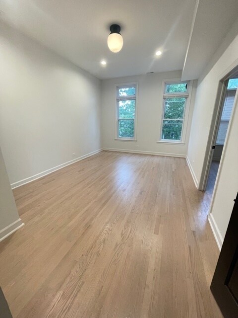 Foto del edificio - 1637 W Huron St