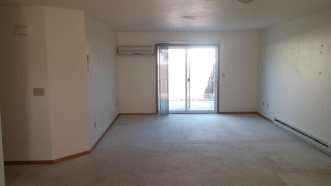Foto del edificio - 512 27th Ave NW