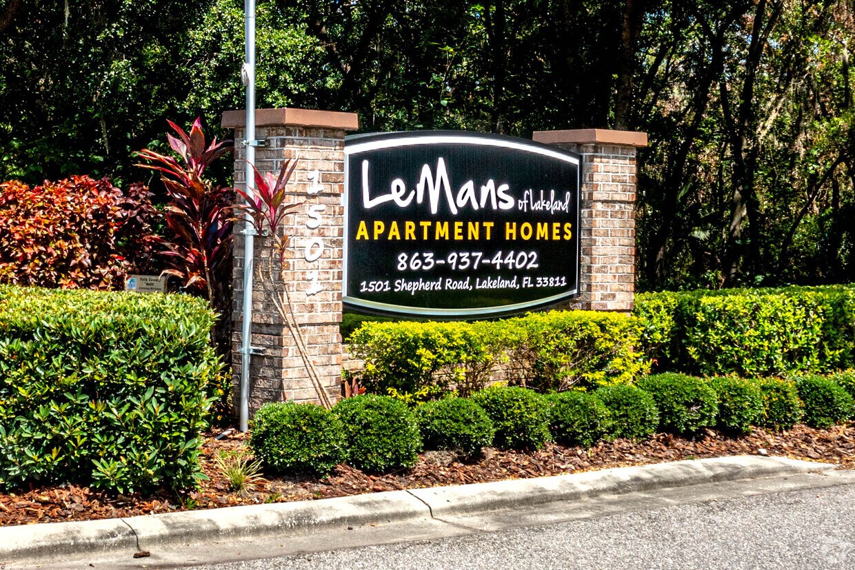 Lemans Apartments Of Lakeland Lakeland Fl Apartments Com