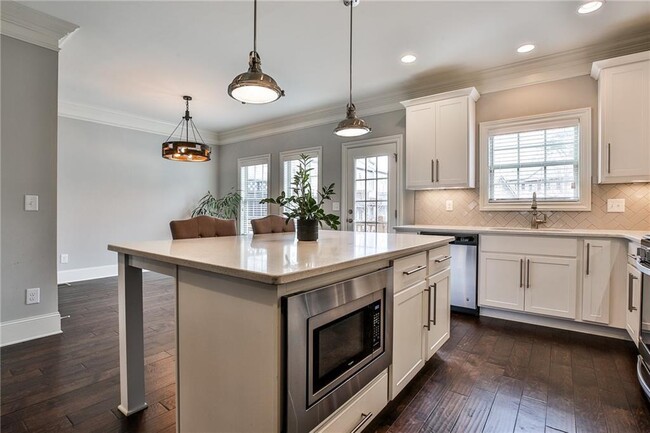 Building Photo - 1094 Willow Field Dr