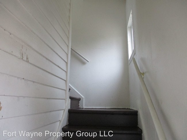 Building Photo - 1302 Huestis Ave