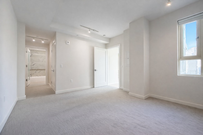 Foto del edificio - 1868 Van Ness Ave