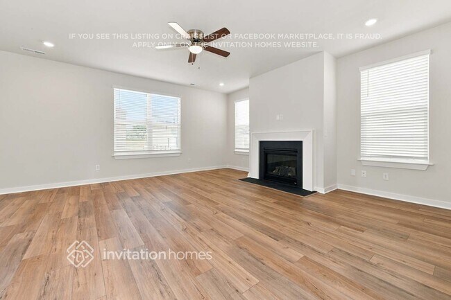 Building Photo - 1233 Leavell Ln