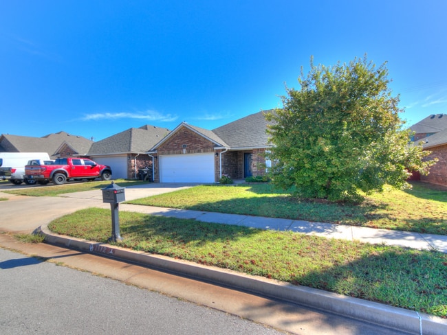 Photo - 1112 Bryan Dr House