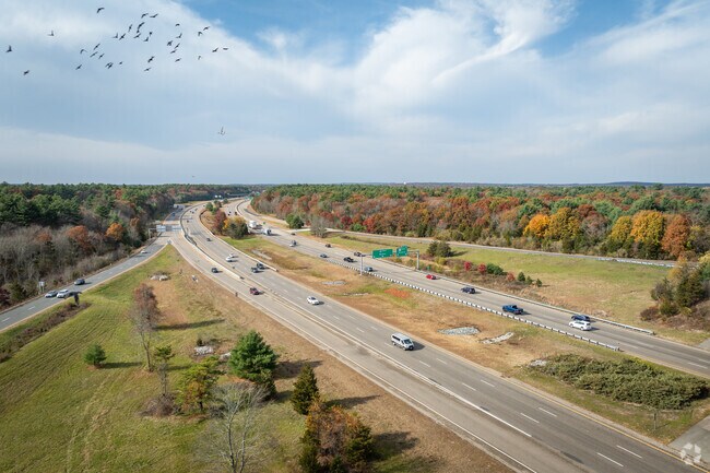 Locals in Norton, MA use the I-495 highway to commute to major cities.