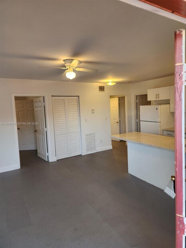 Foto del edificio - 14240 NW 22nd Ave