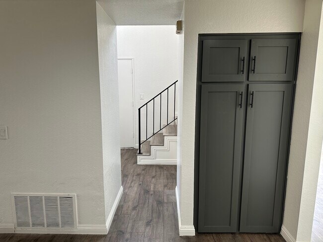 Foto del edificio - 9742 Willow Wood Dr