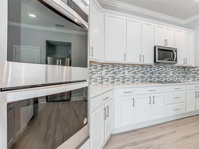 Foto del edificio - 260 Summerlin Loop