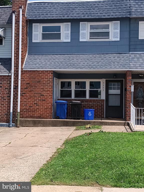 Primary Photo - 3207 Fairdale Rd
