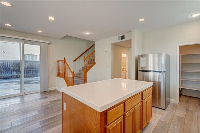 Foto del edificio - Luxury Arrowood Home for Rent – Available July 6th
