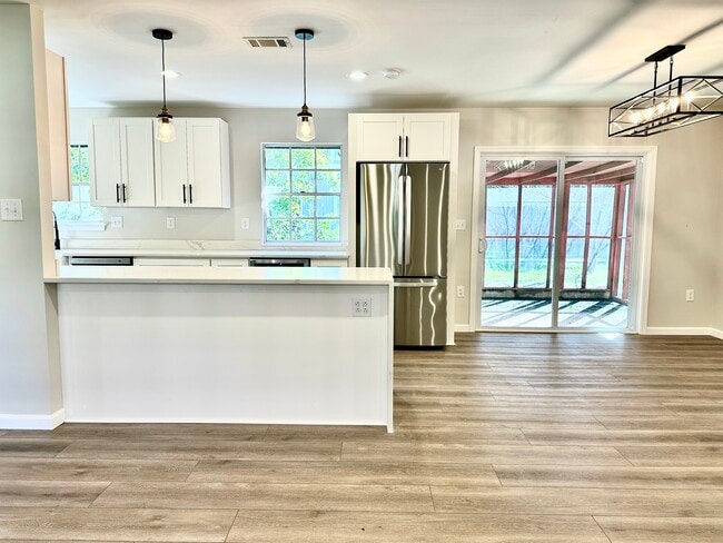 Building Photo - 7615 Long Meadow Ln