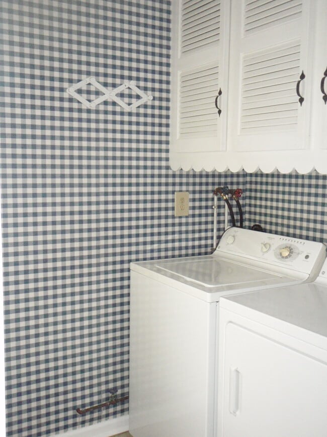 Separate laundry room - 712 Towne Center Dr