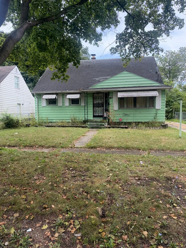 Building Photo - 3909 Seneca St