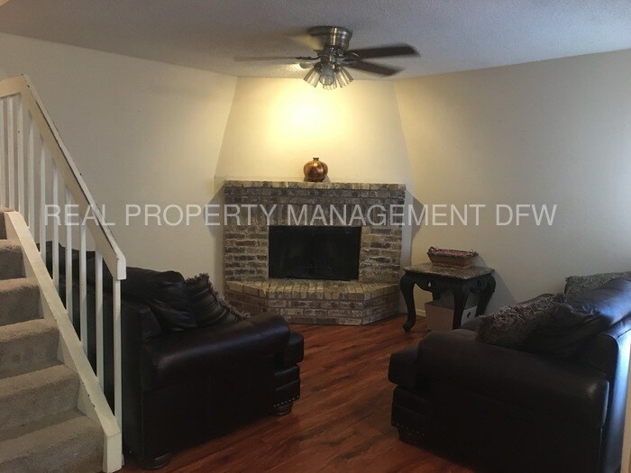 333 Melrose Dr Unit 30c, Richardson, TX 75080 Condo for Rent in