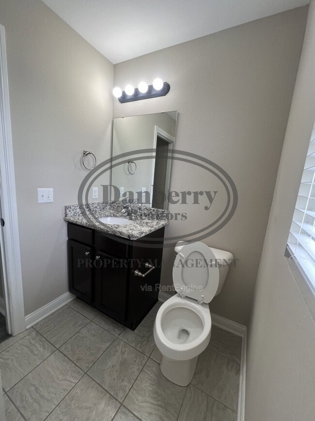 Foto del edificio - 8914 Red Hawk Ct