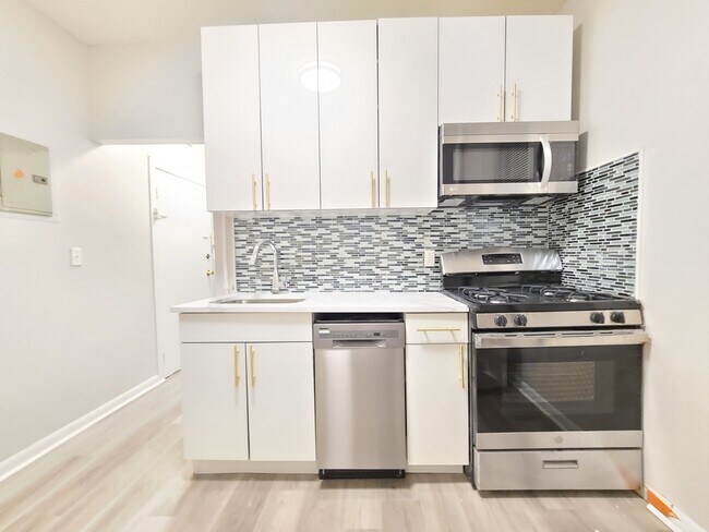 Foto del edificio - 5109 Hudson Ave