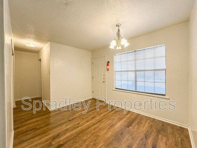 Foto del edificio - 505A Phoenix Dr