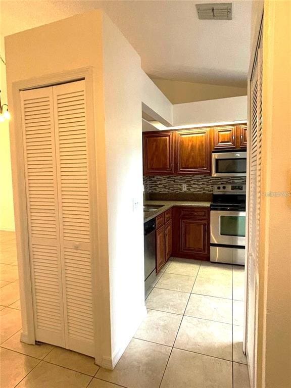 Building Photo - 1219 Lucaya Cir