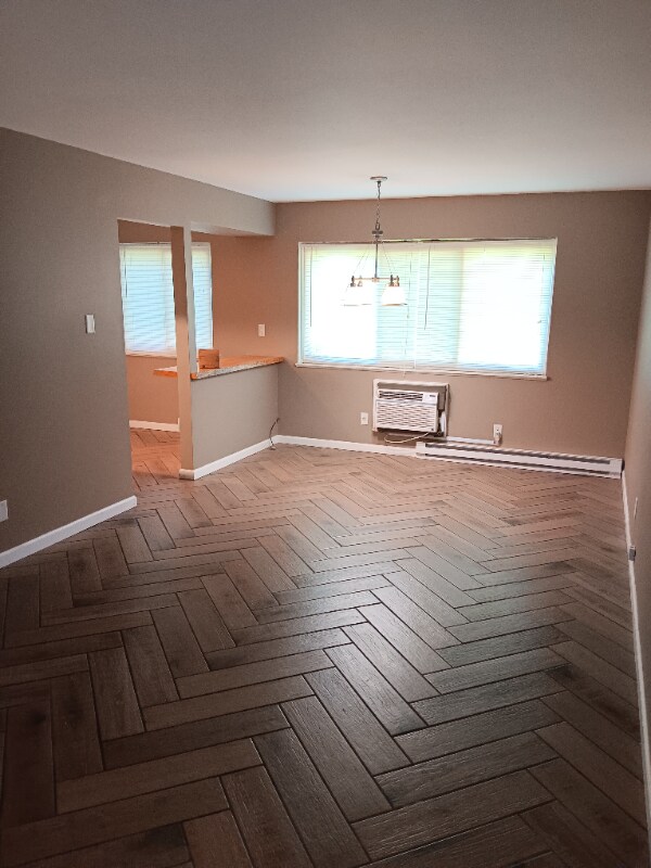 Foto del edificio - 7731 Hazelcrest Dr