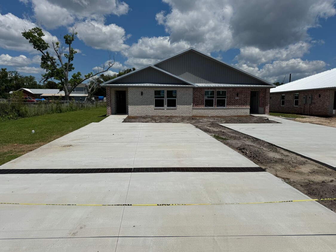 Primary Photo - NEWLY CONSTRUCTED - Single-Family House fo...