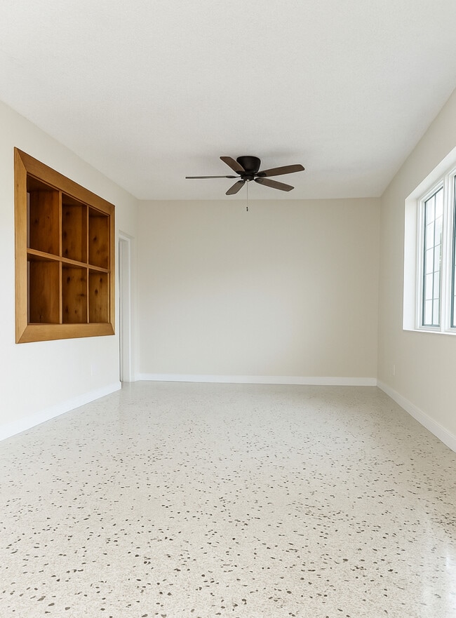 Foto del edificio - 2380 NW 5th St